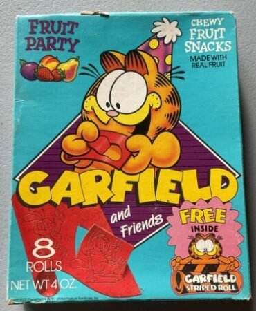 Vintage Rare GARFIELD and Friends Fruit Snacks Rolls Unopened Box