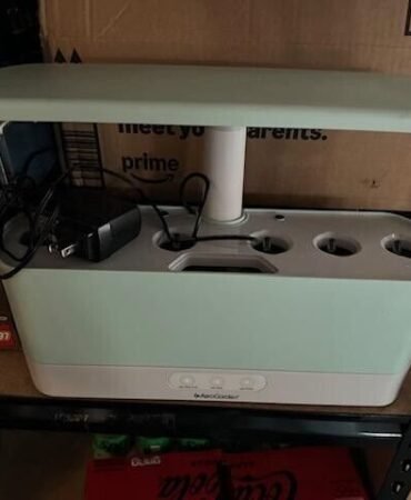 AeroGarden Harvest Slim Indoor Hydroponic Garden System 100694-SAGE