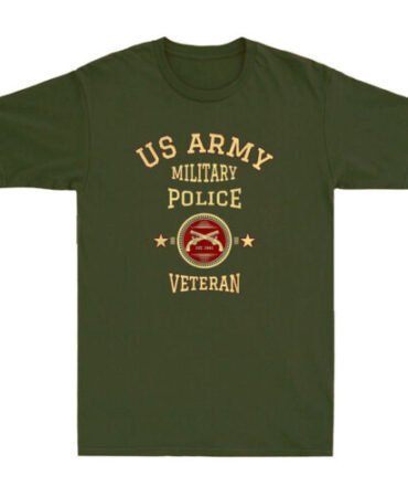 US Army Military Police Veteran Police Officer Retirement Vintage Men's T-Shirt