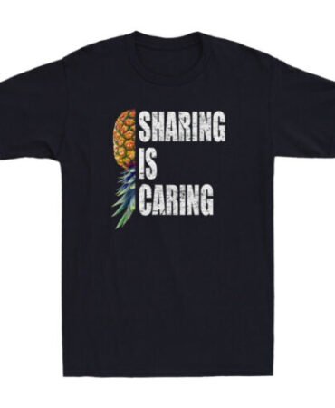 Sharing is Caring Funny Upside Down Pineapple Swinger Meme Vintage Men's T-Shirt