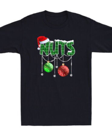 Chest Nuts Christmas Funny Santa Hat Matching Couple Chestnuts Retro Men T-shirt