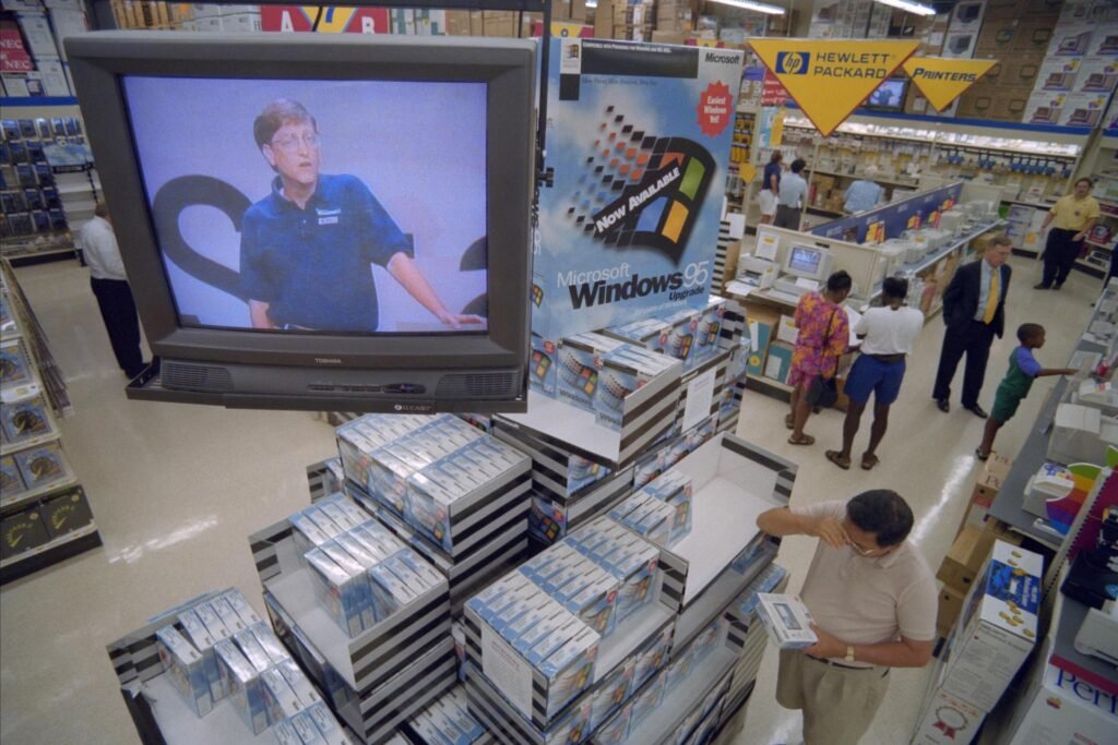 Tech titan turns 50: Microsoft in numbers