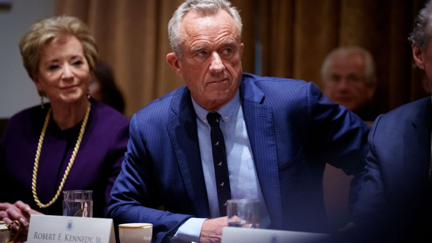 RFK’s claims on vaccine advisers’ conflicts of interest don’t check out : Shots