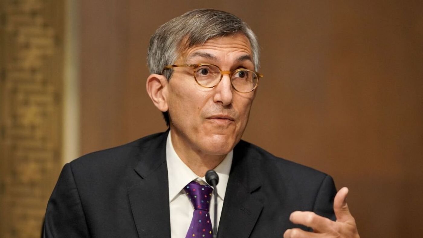 Peter Marks cites RFK Jr.’s ‘misinformation and lies’ as a reason for his resignation : Shots