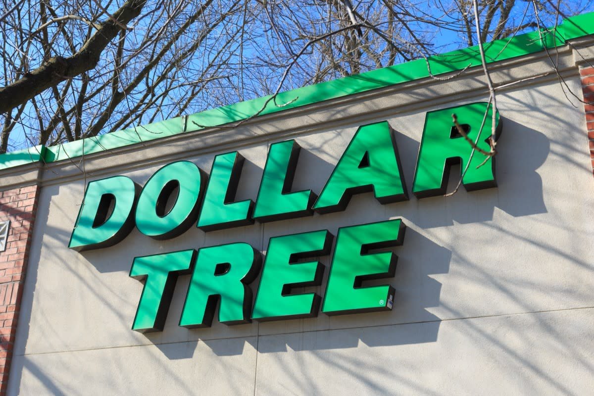 This DIY Dollar Tree Gift For Mother’s Day Looks So Much More Expensive Than It Is