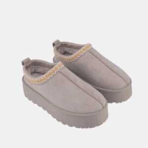 Taupe Platform Embroidered Slip-On Boots, Women’s Size 8.5, Trending fur boot