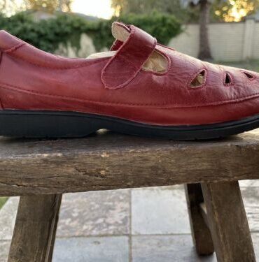 Propet Ladybug/women 9/Comfort Shoes/Red Leather (red shoes trending)