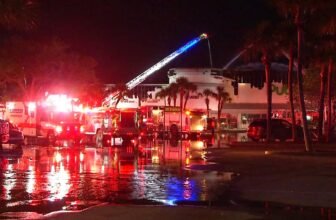 Florida connectz fire reignites at st. pete beach shopping plaza