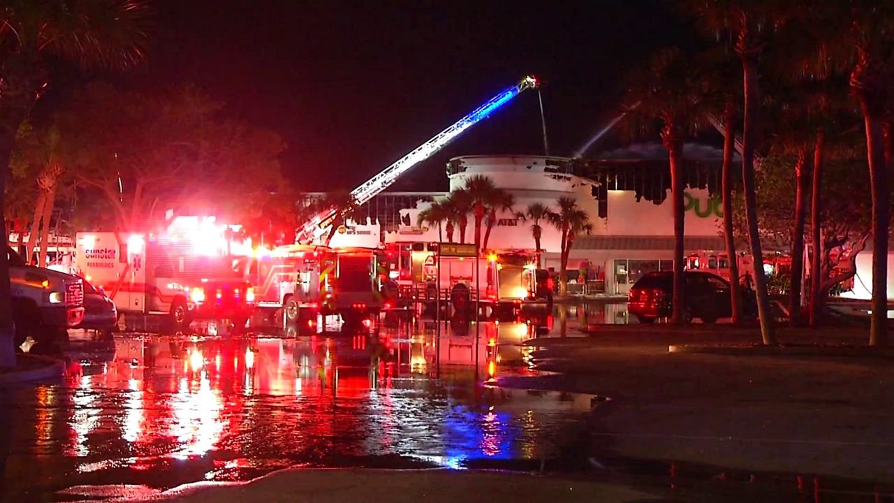 Florida connectz fire reignites at st. pete beach shopping plaza