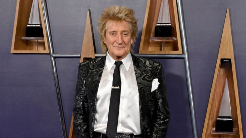 Rod Stewart was 5 years ahead of 2025’s biggest color trend