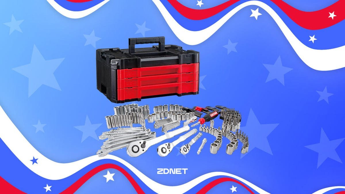 Grab this 230-piece Craftsman toolset for just $99 at Lowe’s