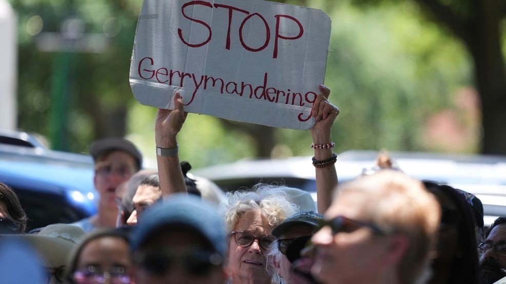 Texas Democrats consider leaving state to block redistricting vote