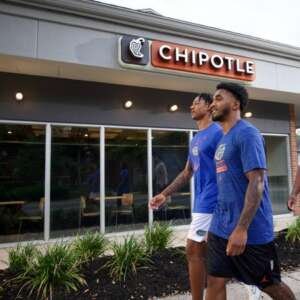 Chipotle Partners with Florida Gators to Fuel Student-Athletes