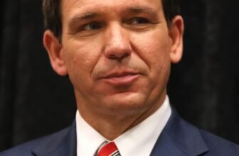 Ron desantis (53454825868)(crop tilted)