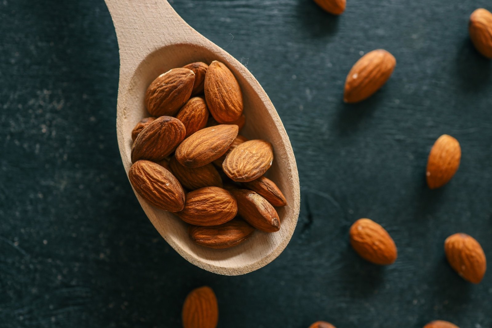 ImageForNews_816873_17552258598428374.jpg Eating over 60g of almonds a day may protect DNA and cut oxidative damage