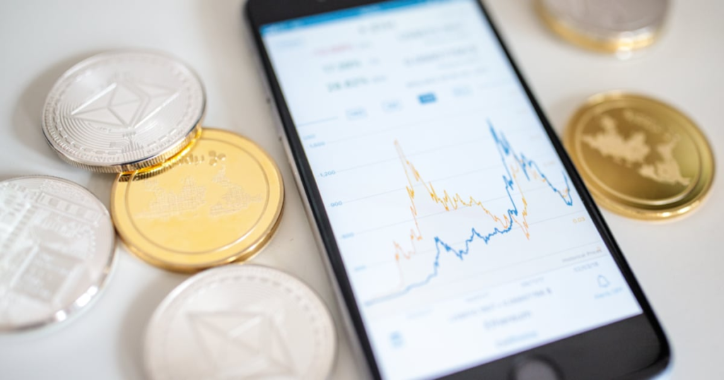 Regulator moves to allow investment dealers to offer basic advice to DIY investors