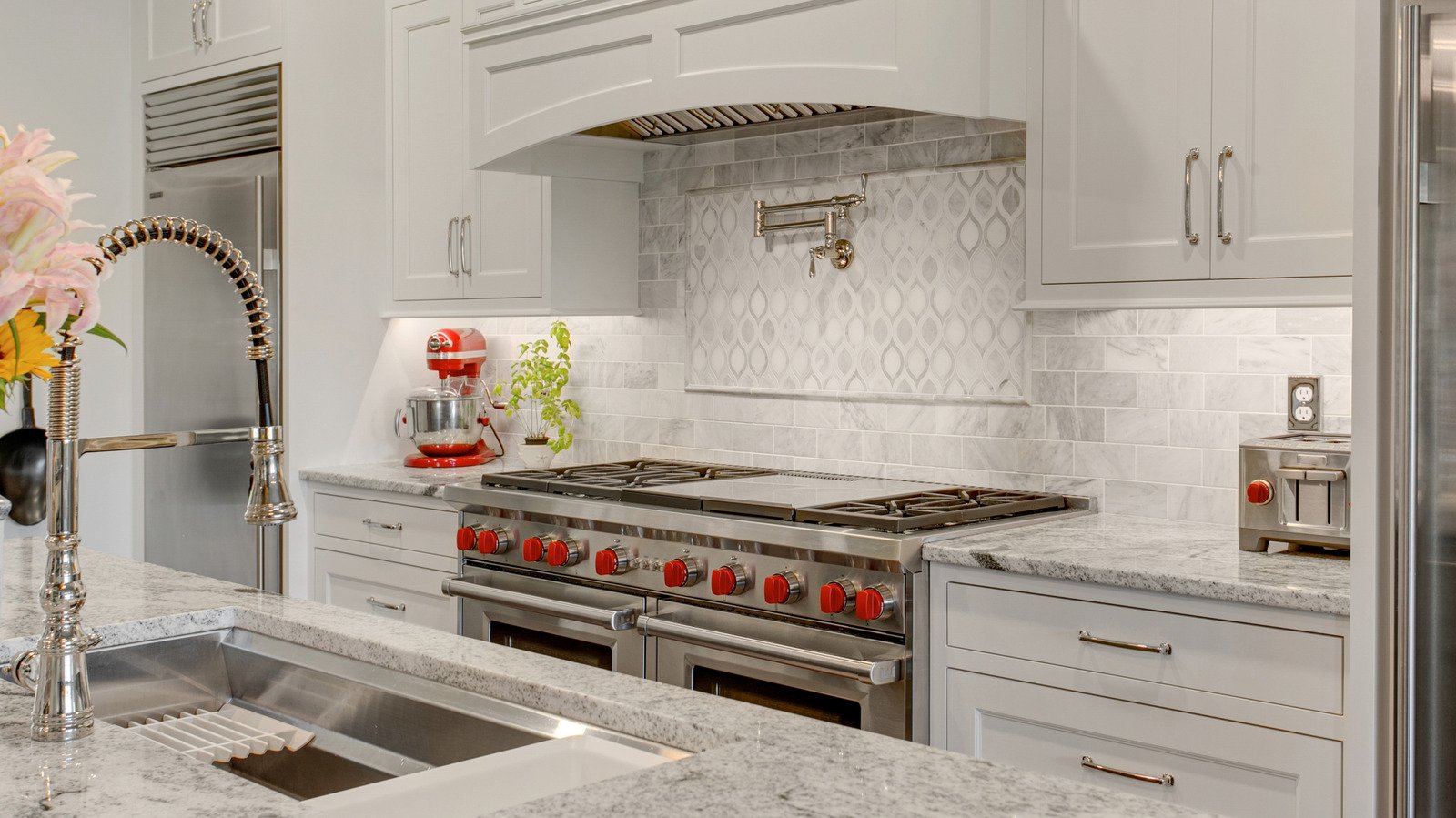 l-intro-1753820817.jpg 13 Outdated Kitchen Trends You Can Leave In The Past