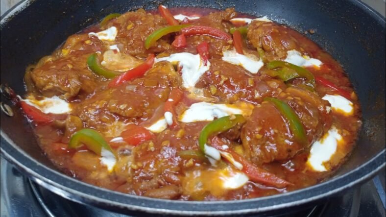 THE MOST DELICIOUS CHICKEN RECIPE! SIMPLE AND EASY TO MAKE CHICKEN PAPRIKA!