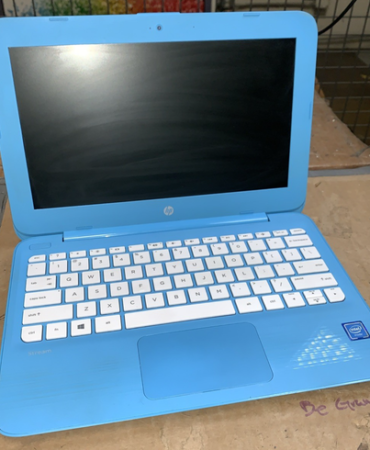 LAPTOP -HP Stream 11-y010nr 11" HD Intel Celeron N3060 4GB - Ready For Sale