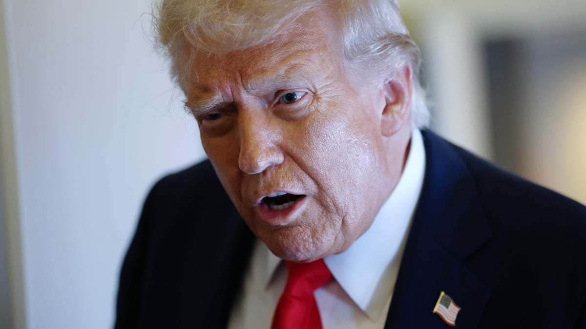 86232885007-2236176990.jpg Donald Trump’s approval rating: See the latest polls