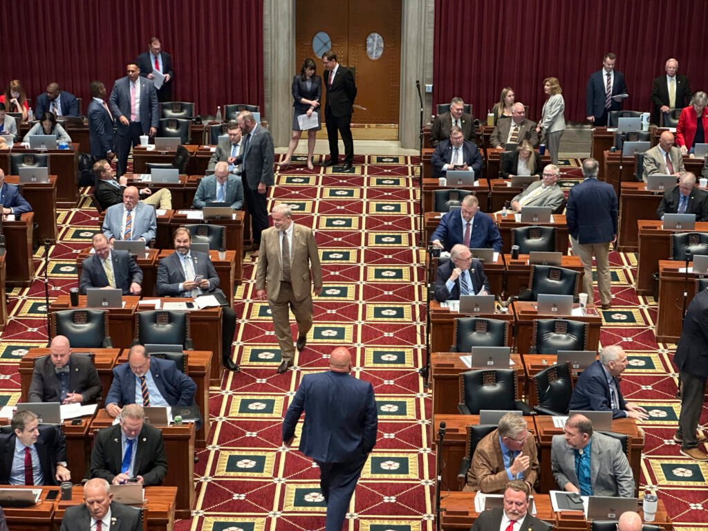 Missouri House Gives Preliminary Approval to GOP Gerrymander, Ballot Initiative Attack https://internetconnectz.com/kennedy-tries-to-defend-covid-19-vaccine-stance-in-senate-hearing/