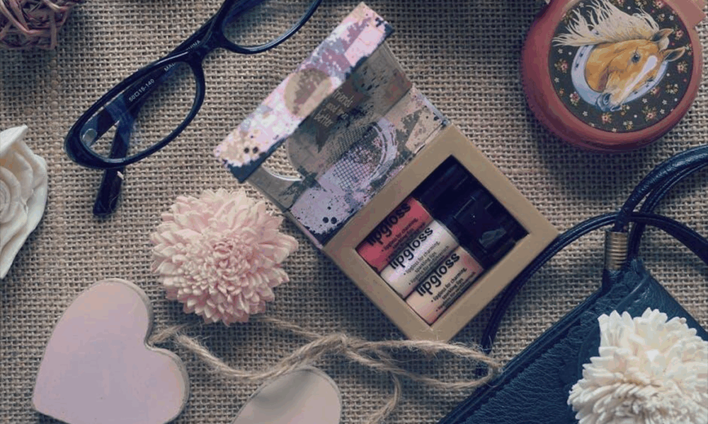 fashion-beauty-gifts-1000x600.png Ways Fashion Influencers Guide Your Beauty and Style Trends