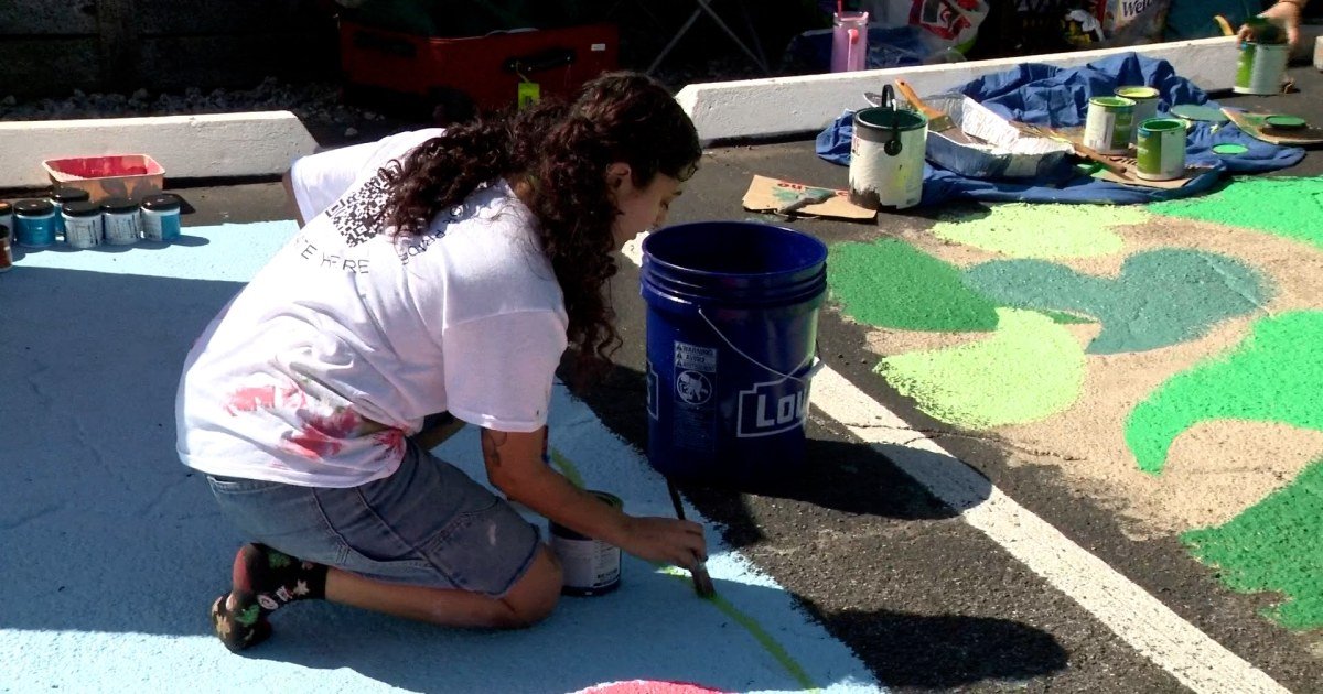nc_pkg_wesh_orlando_lgbtq_artists_250916.00_01_00_12.Still001-8l61ih.jpg Artists protest Florida’s crackdown on rainbow crosswalks with colorful parking spots