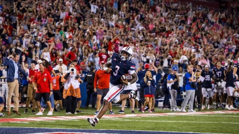 Wildcats Begin Season’s Second Half at Houston