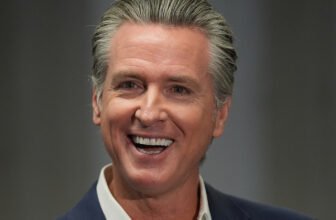 18074918 102625 kgo ap gavin newsom img.jpg