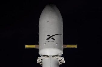 Spacex starlink night falcon 9 space launch complex 40.jpeg