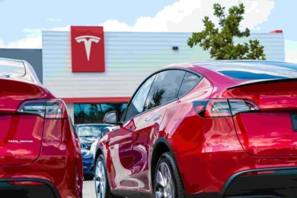Wall street analysts update tesla stock price target.jpg