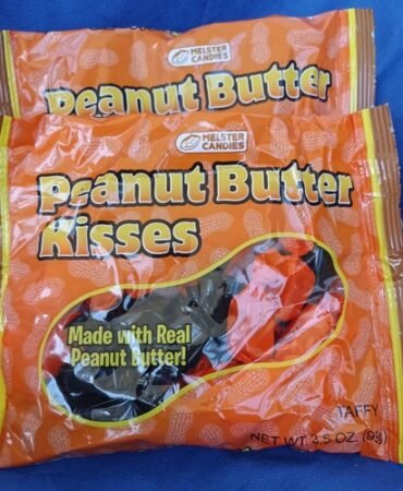 Old Fashion PEANUT BUTTER Halloween Oran Black Taffy Kisses 2 Bags Wrap Candies