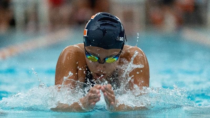 Illinois Adds Five Top-Ten Program Marks on Day One of Hawkeye Invitational