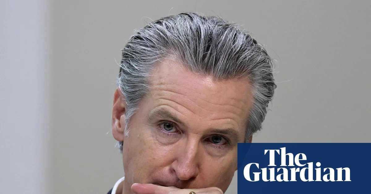 2592.jpg Ex-top aide to Newsom indicted over scheme to steal money from ex-US health secretary | Gavin Newsom