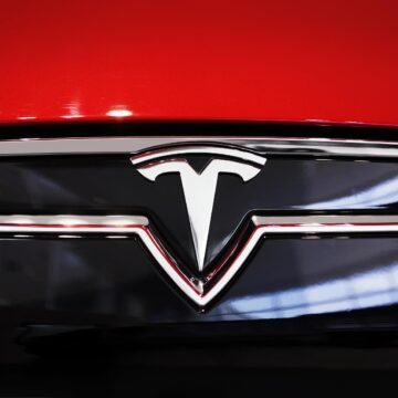 17200755964589457849570.jpg The 'Big Short' clarifies no short position taken on Tesla: Reiterates overvaluation but …