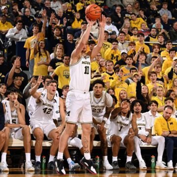 Wolverines Rout Scarlet Knights in Big Ten Opener