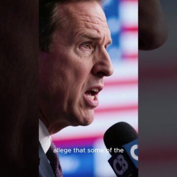 Epstein Files Spark Political Firestorm | Trump Photos Released | US Politics Explodes Again