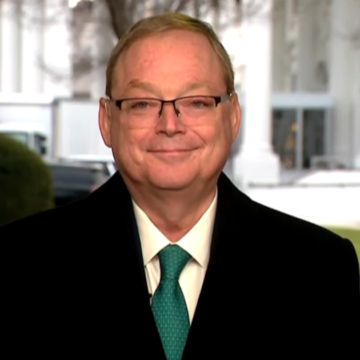 Top White House economic adviser Kevin Hassett says $2,000 tariff checks for Americans will depend on Congress