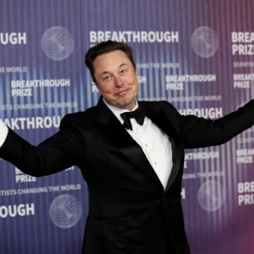 Elon Musk becomes first person worth US$700 billion following pay package ruling