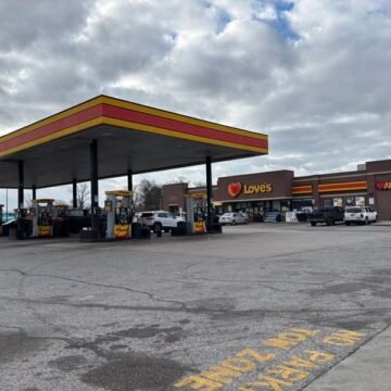 607059389_1412480260466265_686488471629936585_n.jpg An investigation is underway following a deadly shooting at the Love's Travel Stop in … – Facebook