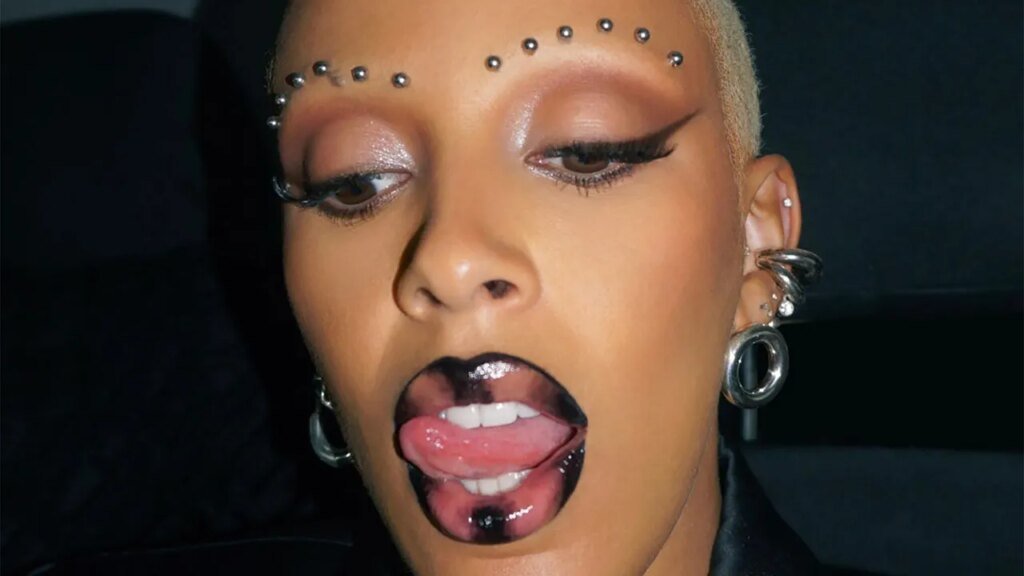 8 Beauty Trends That Will Be Huge In 2026 & 8 We’re Swapping Out
