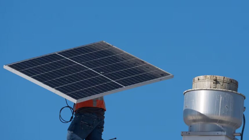 D5I3QZ2RMFBIXHGUXBAOFX3CBY.jpg Purelight Power lays off 84 Medford workers, citing Republican rollback of solar credits as it shuts down