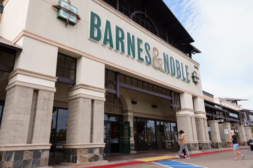 Homeless Alabama man allegedly stabs woman to death in Florida Homeless Alabama man allegedly stabs woman to death in Florida bookstore