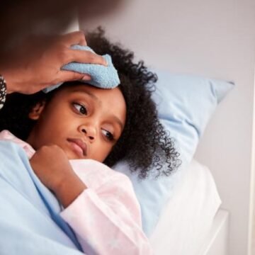 US flu activity takes big jump as 2 deaths in kids confirmed