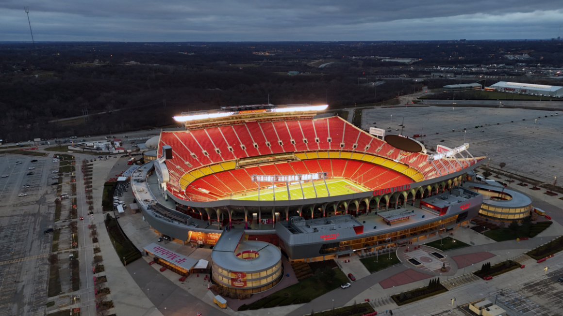 arrowhead.png Chiefs moving from Missouri to Kansas after approval of new tax-funded stadium