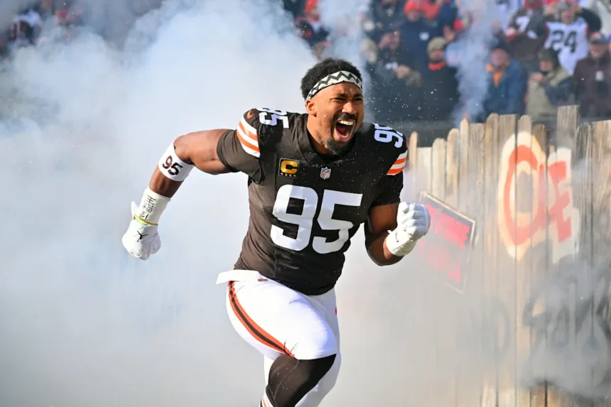 bb70ed30-e024-11f0-bb3e-37676362985a.webp NFL Week 17 scores, news, live updates: Myles Garrett looks to break NFL sack record, Steelers without star WR DK Metcalf