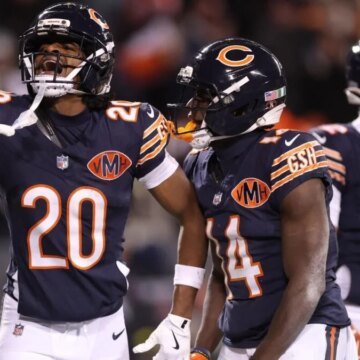 2025 NFL playoff picture: How Bears could earn No. 1 seed or miss postseason