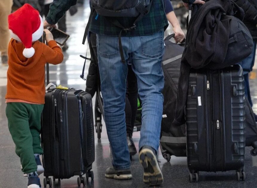 Airports brace for last big travel rush of the year