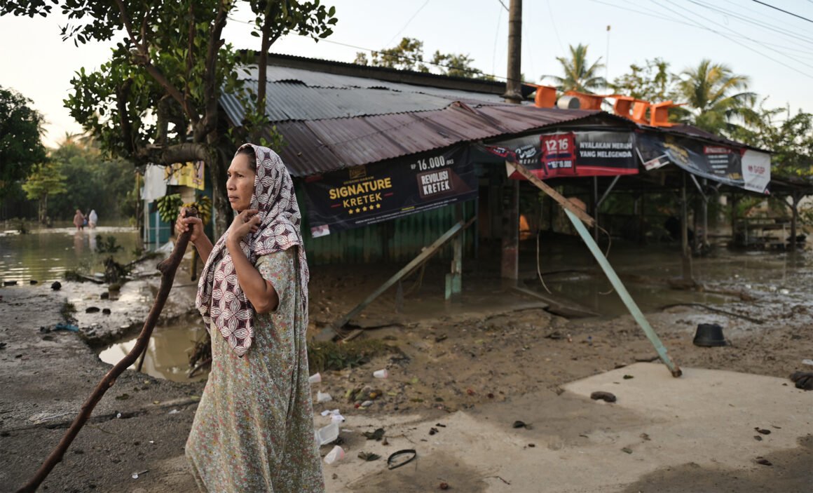 indonesia-floods.jpg Indonesia closes 2025 with rising disasters and stalled environmental reform
