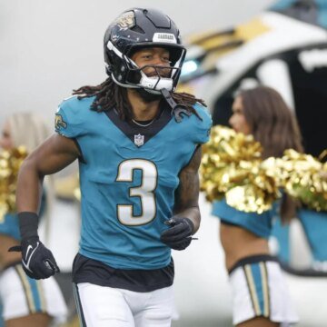 Jaguars, WR Jakobi Meyers finalizing three-year deal after trade deadline move